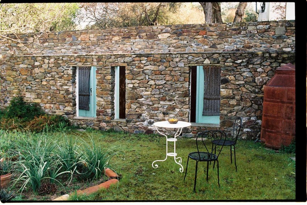 Hostal Horta De Torrejais Moura Exterior foto