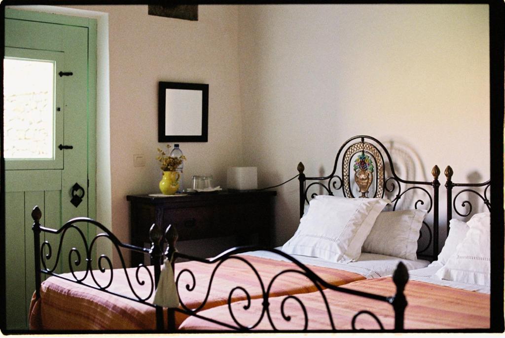 Hostal Horta De Torrejais Moura Habitación foto